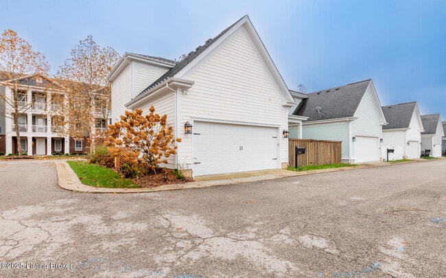 Building Photo - 9413 Civic Way