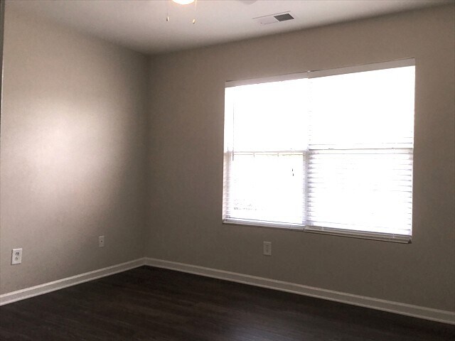 Building Photo - 13632 Stringfellow Ln