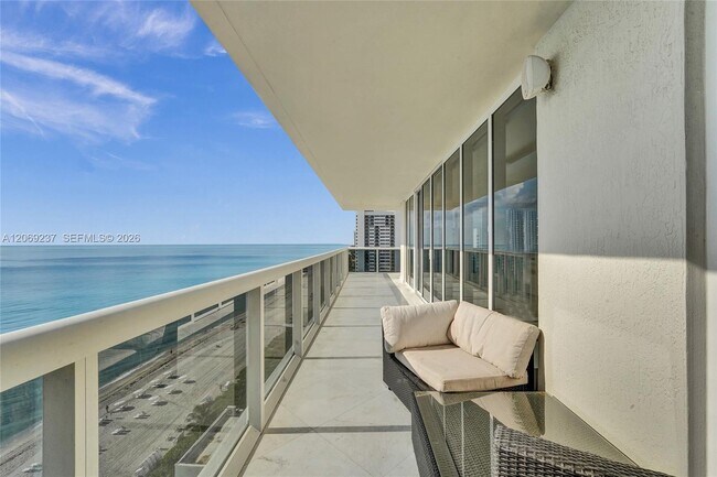 Building Photo - 1830 S Ocean Dr
