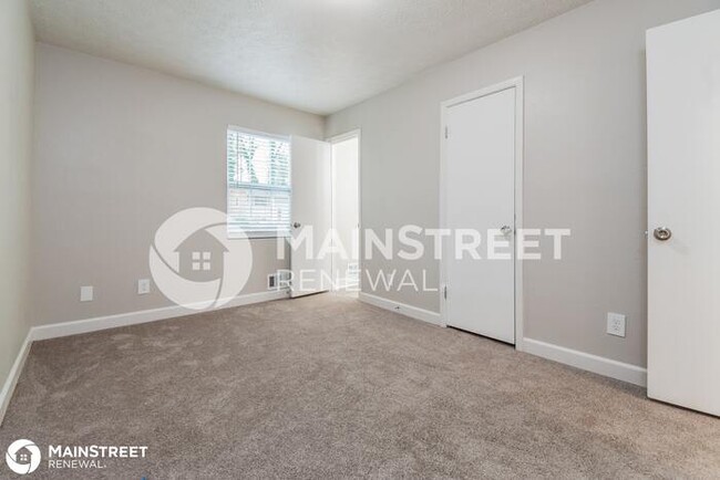 Building Photo - 4663 GREENBRIAR Trail SW, Atlanta, GA 30331