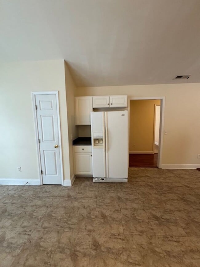 Building Photo - Home in Plantation Pointe