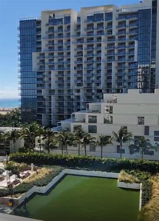 Building Photo - 2301 Collins Ave