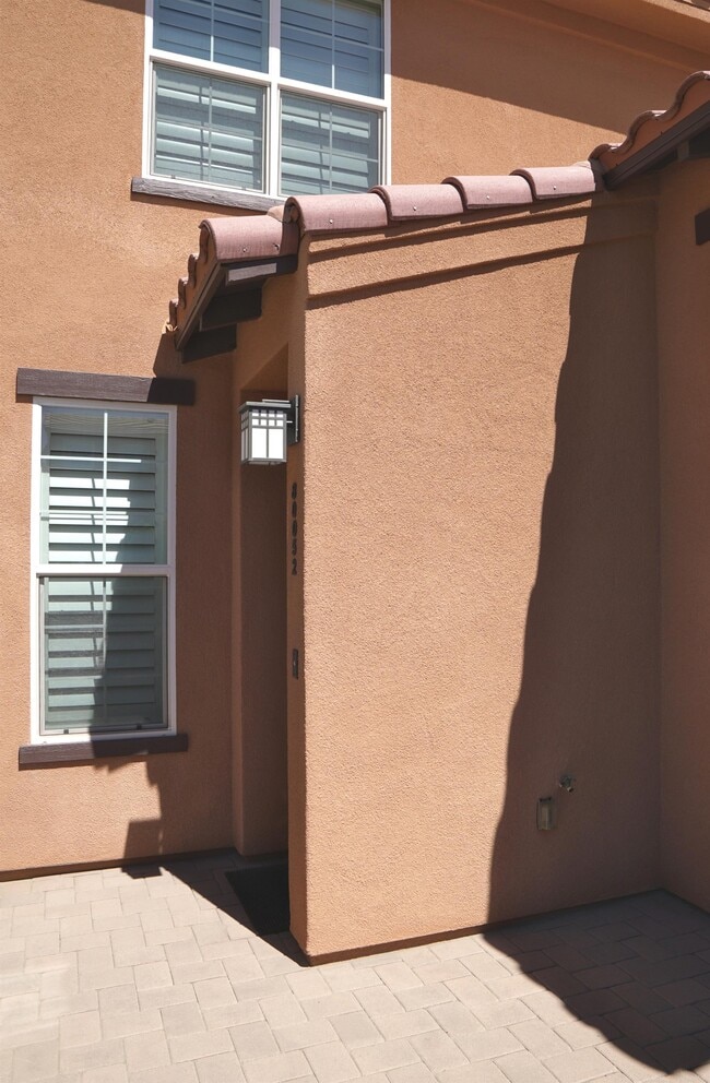 Building Photo - 80052 Silver Sage Ln