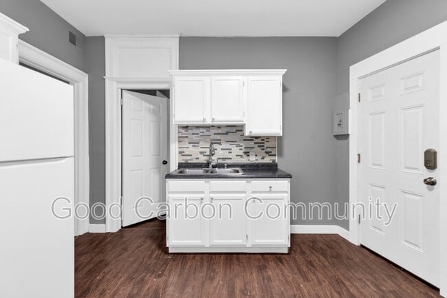 Building Photo - 1073 Grant St