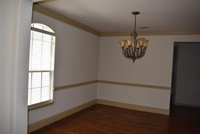 Building Photo - 910 Redbird Ln