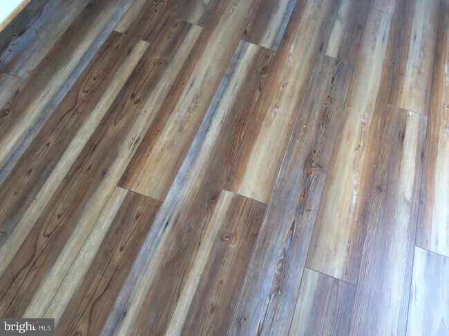 Building Photo - 3504 Emperor Ct