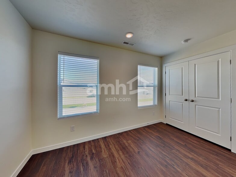 Building Photo - 9508 W Shumard St