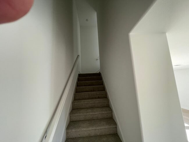 Building Photo - 1402 Mountain Laurel Rd