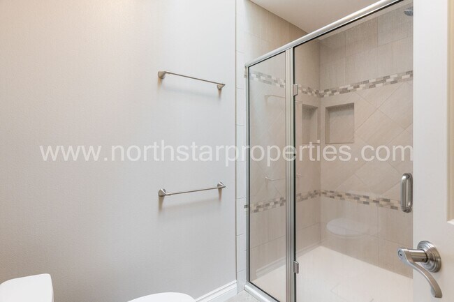 Building Photo - 16754 Quail Ct