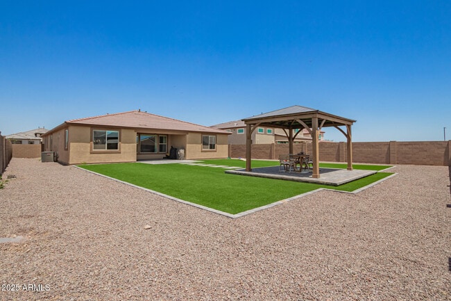 Building Photo - 18549 W Seldon Ln