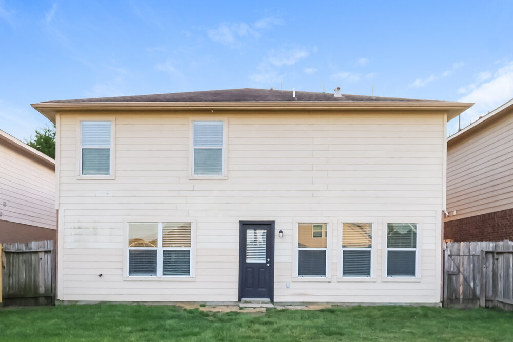 Building Photo - 21330 Carleen Creek Trail