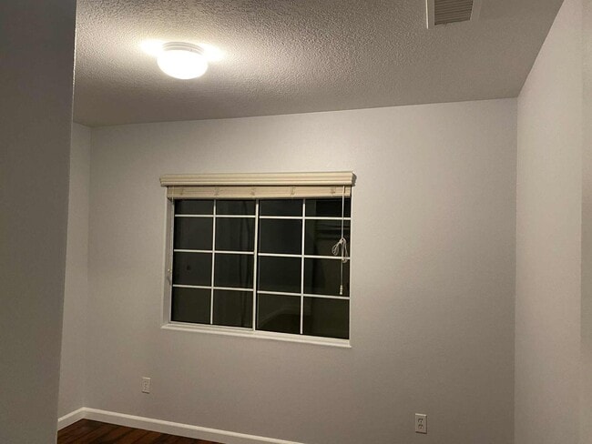 Building Photo - Cozy Unit in Westminster for Lease