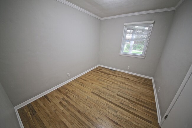 Building Photo - 3801 W Woodyard Rd
