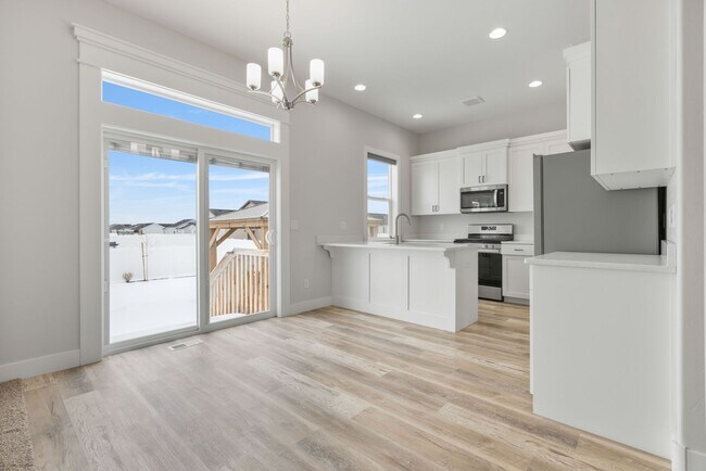 Building Photo - 3 Bed 2 Full Bath home