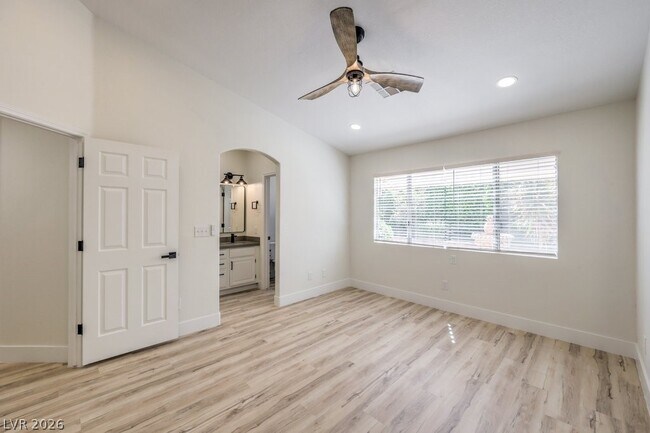 Building Photo - 1712 Pinion Mesa Ct