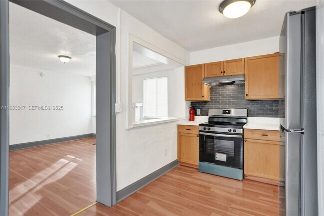 Building Photo - 249 SW 4th St