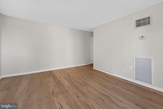 Building Photo - 4601 N Park Ave