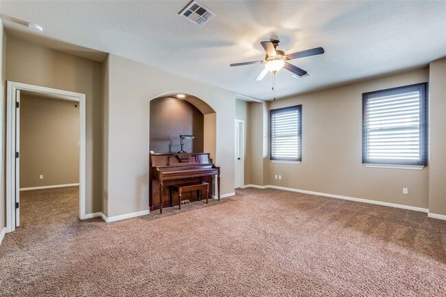 Building Photo - 359 Whispering Wind Way