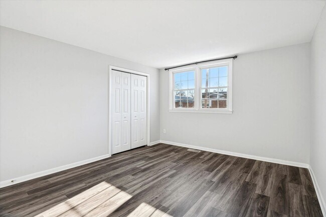 Building Photo - Available Now, Recently Renovated 3BD/1BA Twin in Downingtown Borough!