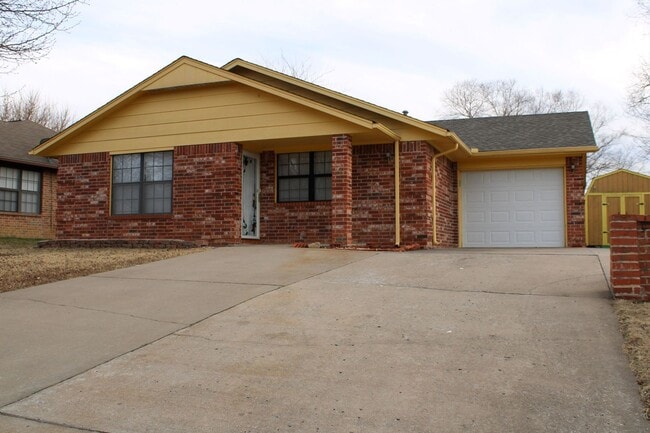 Building Photo - Newly Updated With Fresh Paint, Flooring & Countertops Throughout!