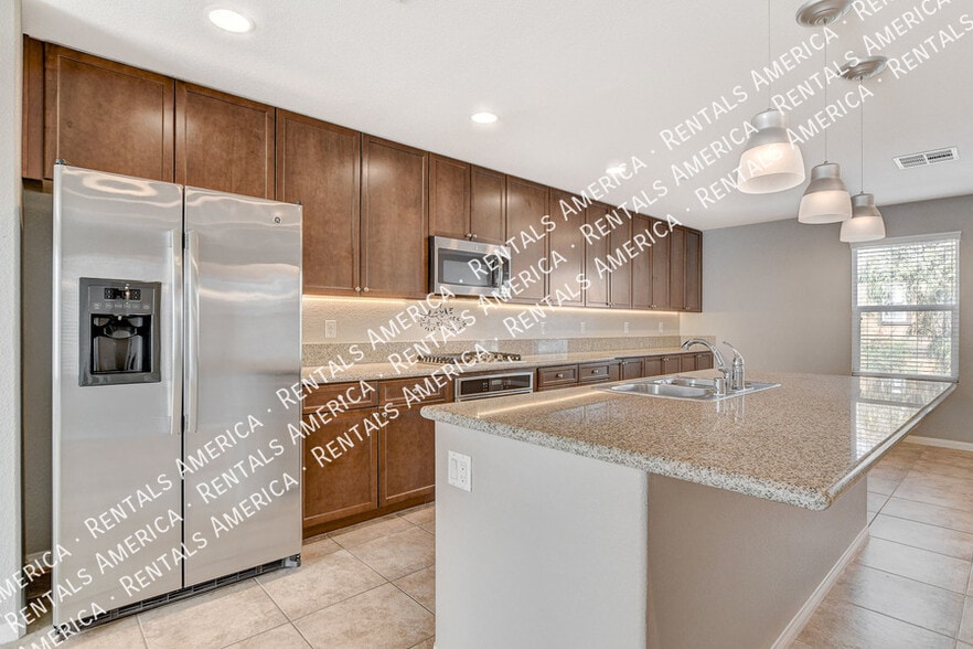 Building Photo - 4650 Ranch House Rd