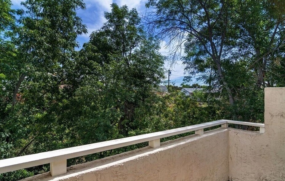 Master Patio - 5193 68th St