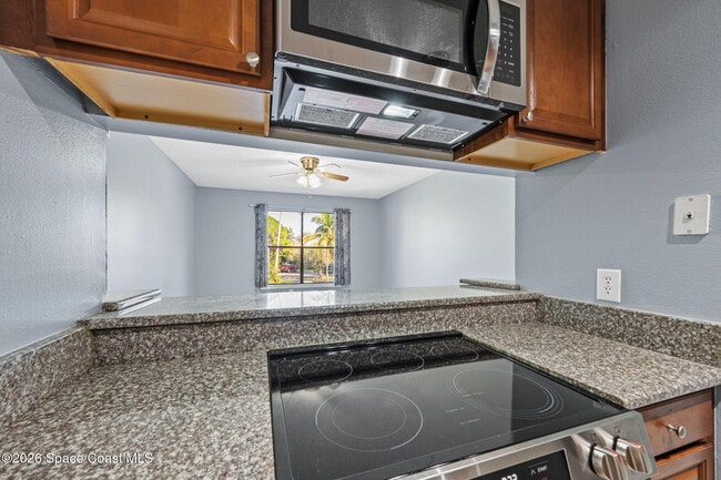 Building Photo - 225 S Tropical Trail