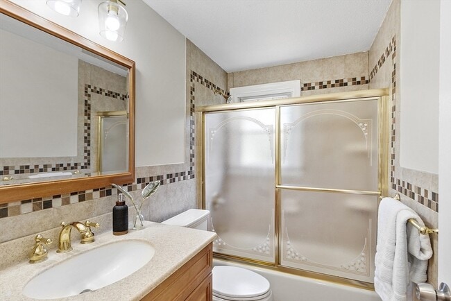 Building Photo - 1022 Pleasant St