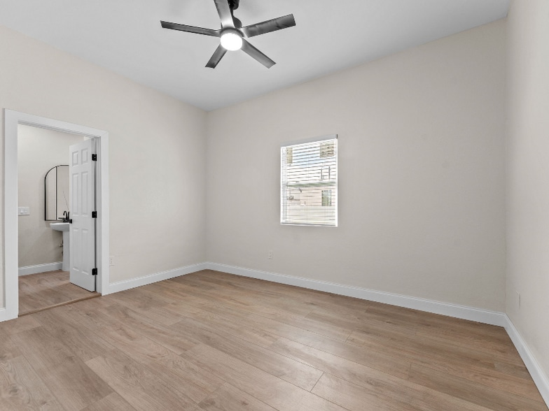 Building Photo - 2909 N 21st St