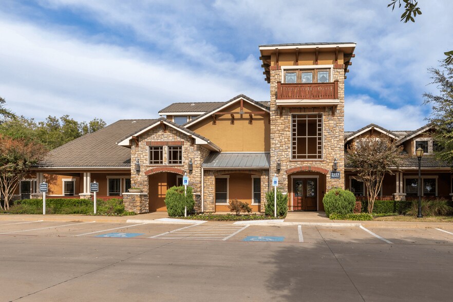 Nolen Grand Apartments 2515 Perryton Dr Dallas TX 75233 Apartment