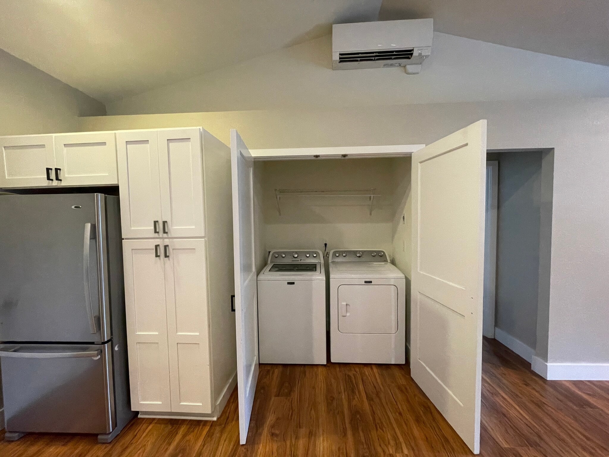 Building Photo - 627 N 3rd St