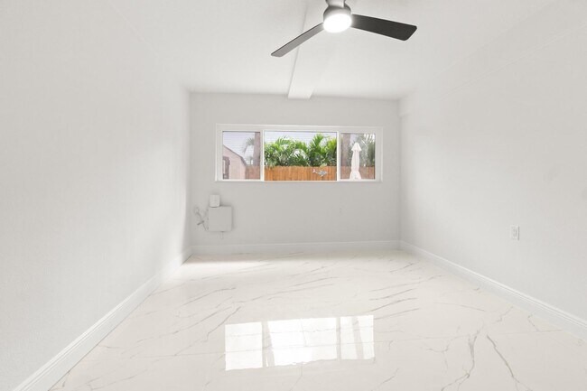 Building Photo - 3675 Gulf Blvd