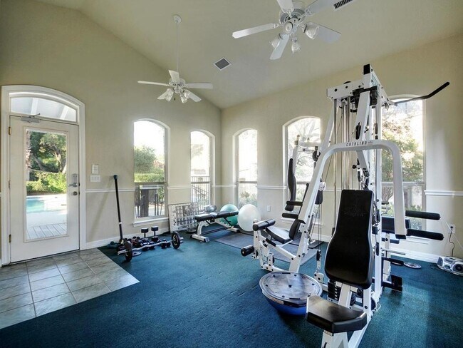 Building Photo - 1701 Spyglass Dr