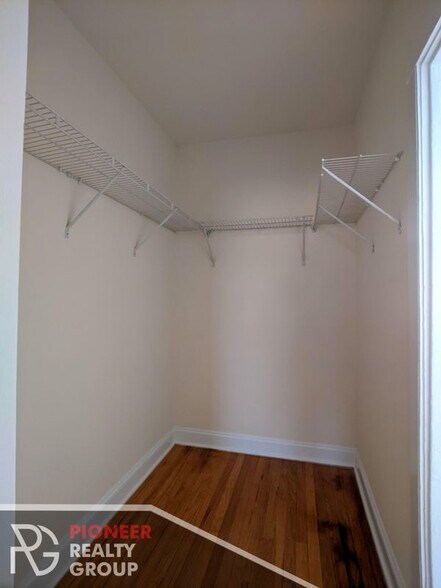 Building Photo - 2651 N Spaulding Ave
