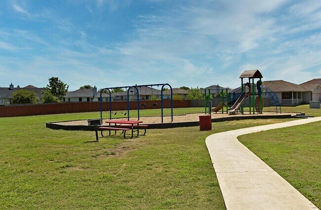 Building Photo - 148 Alpha