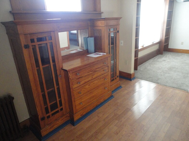 Dinning area built-ins - 1604 Franklin St