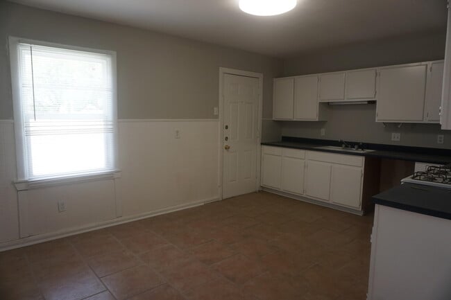 Building Photo - 4314 32nd St