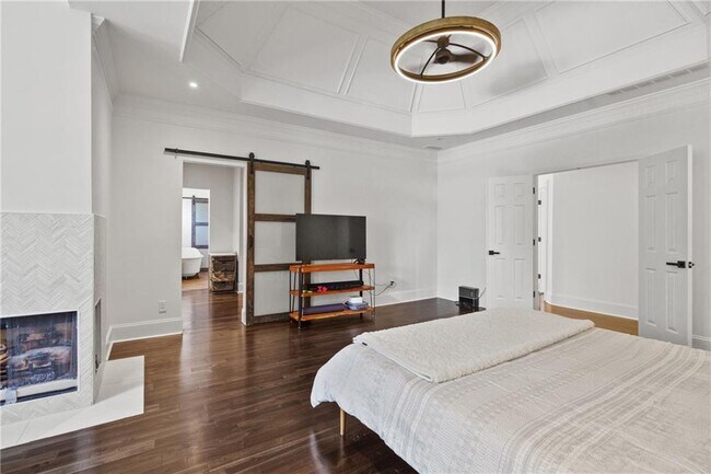 Building Photo - 455 Majestic Cove