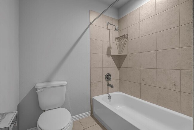 Building Photo - 285 Rd 66121