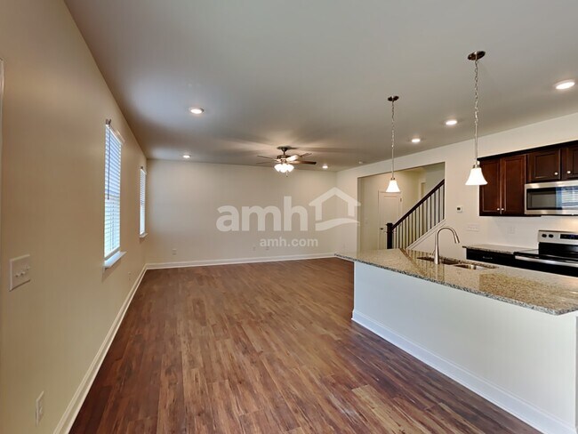 Building Photo - 800 Headland Wy