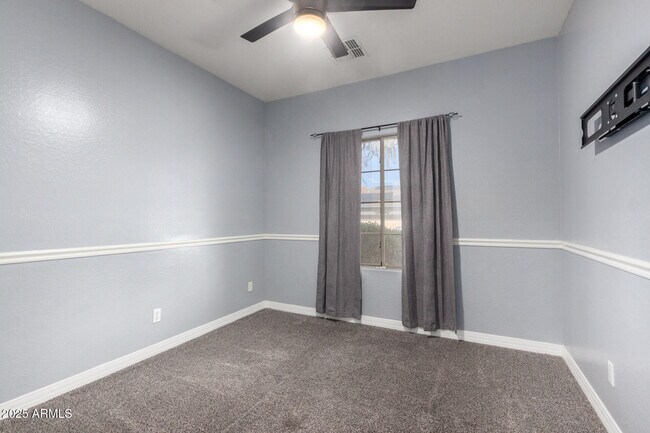 Building Photo - 4196 N 157th Ave