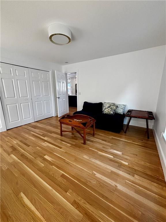Building Photo - 433 Wolcott Ave