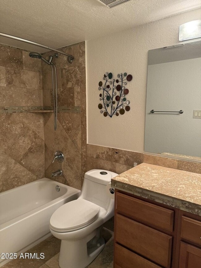 Building Photo - Newly renovated! 2 BED CONDO AT SOSSMAN & MAIN!
