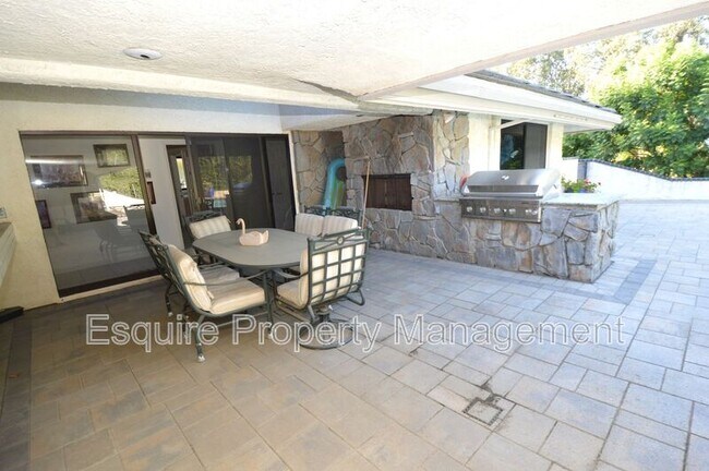 Building Photo - 31 Alviso Dr