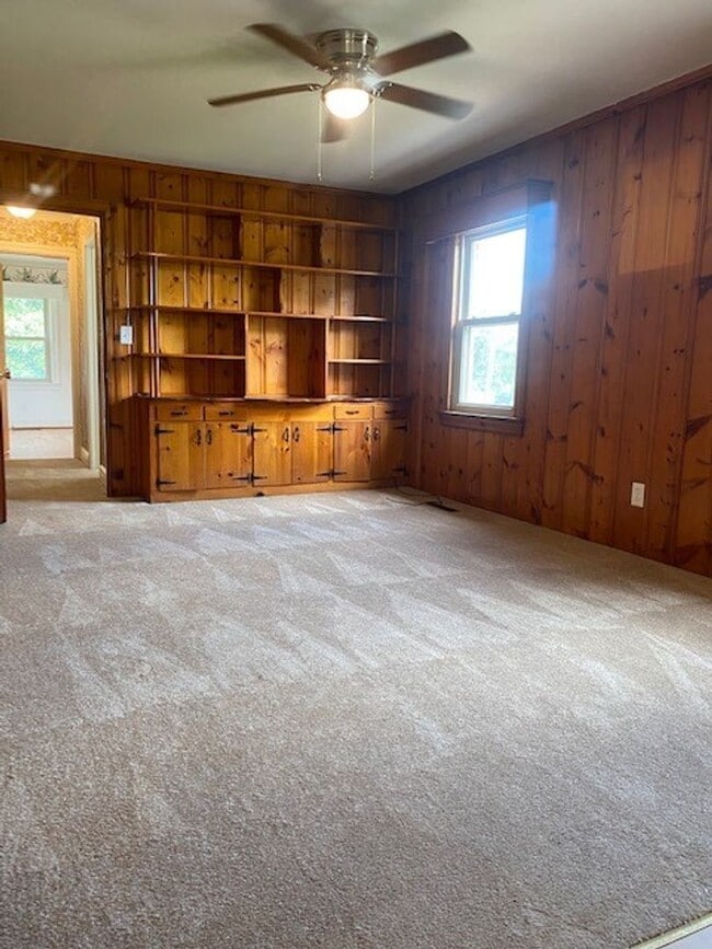 Building Photo - 819 Old Smith Chapel Rd