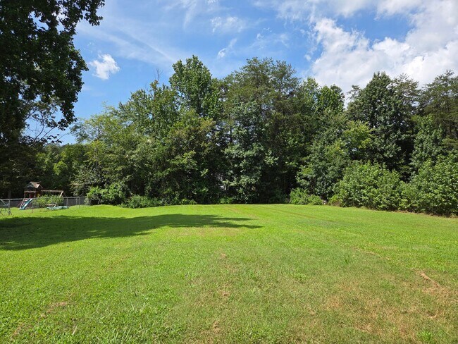 Building Photo - 3699 Lee Moore Rd