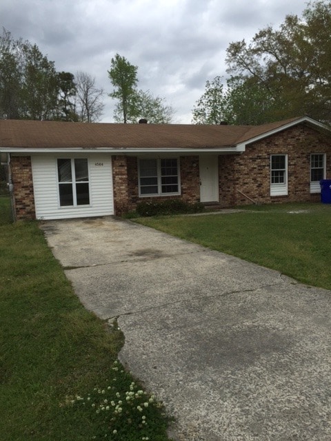 Building Photo - Brick Ranch Conveniently Located in Ladson