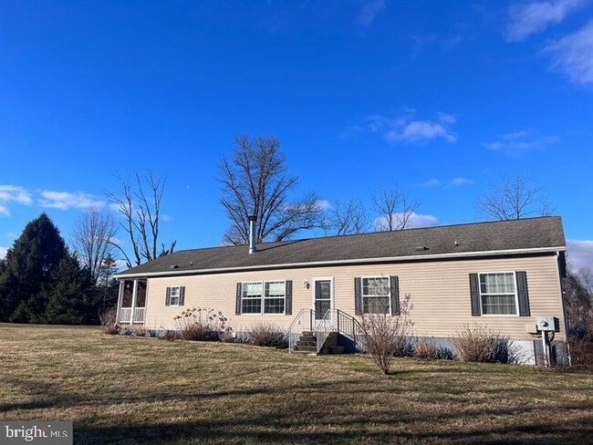 Building Photo - 2714 Windy Bush Rd