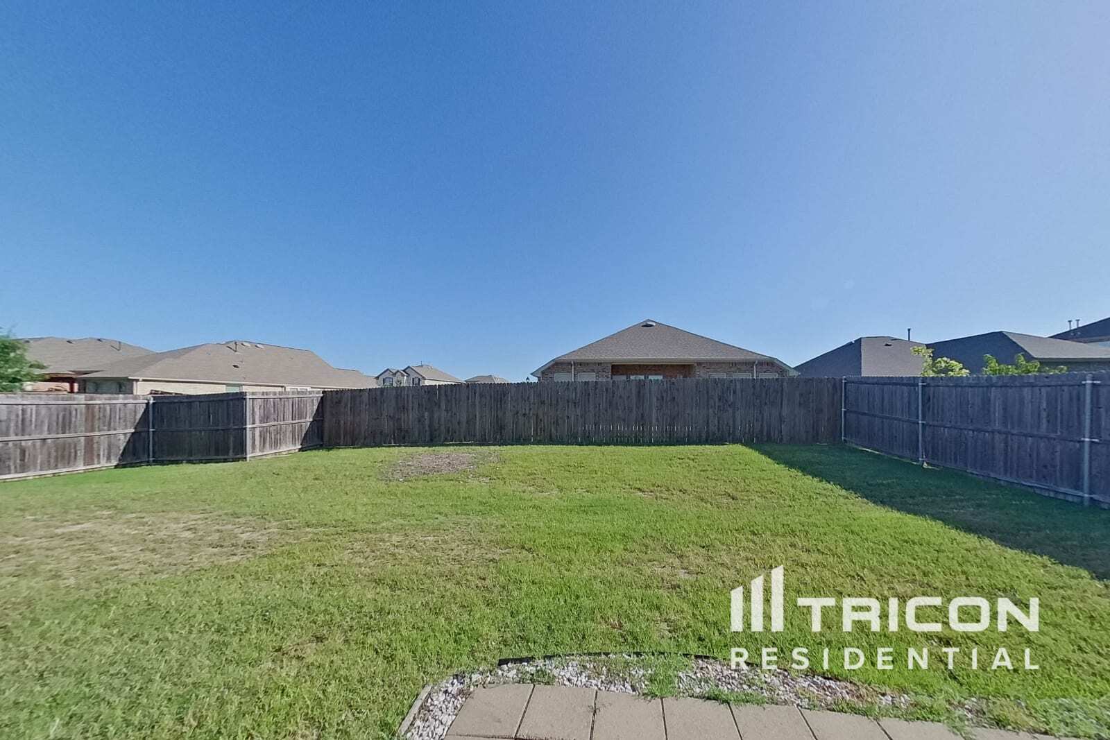 Building Photo - 1214 Cres View Dr