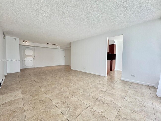 Building Photo - 230 174th St